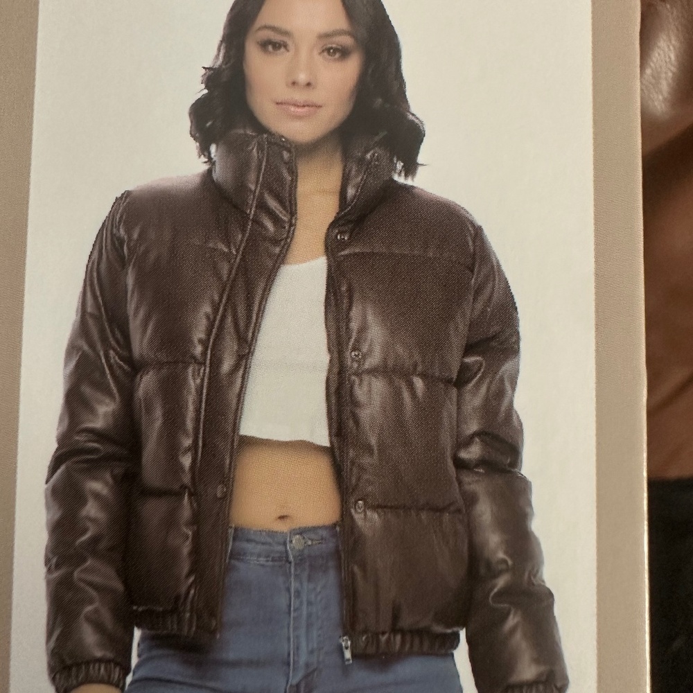 NWT Cisono Los Angeles Faux leather puffer jacket women's large (091)